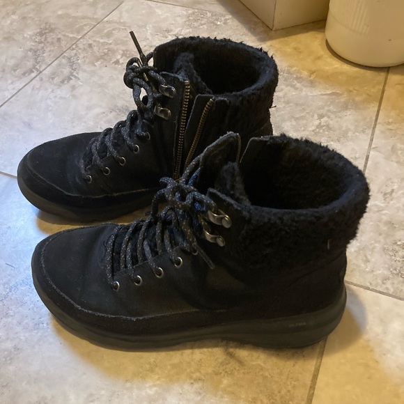 Skechers Women's Boot On the Go Glacial Ultra Woodlands Size 7W - Picture 2 of 7